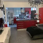 Moderne Borrigo Apartment